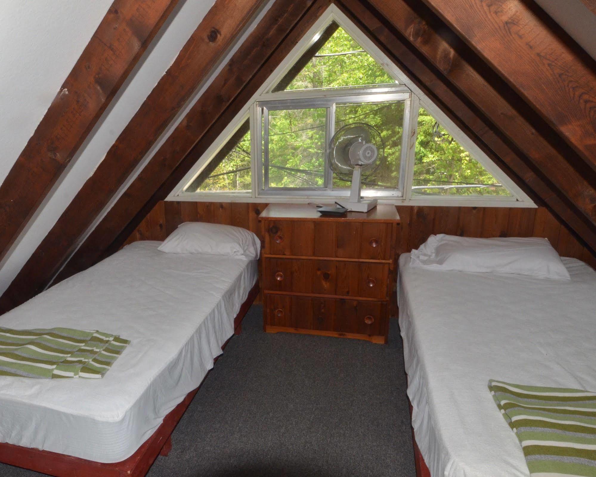 Balsam Resort Fenelon Falls Exterior photo